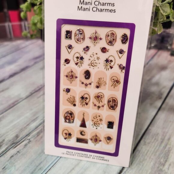 Color Street Mani Charms- Galactic Glam - Picture 3 of 7